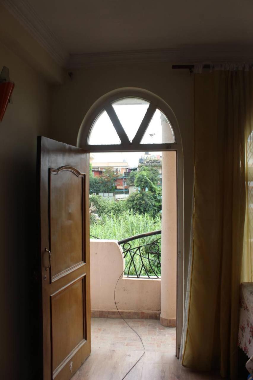 Kathmandu Home Stay & Hostel ภายนอก รูปภาพ